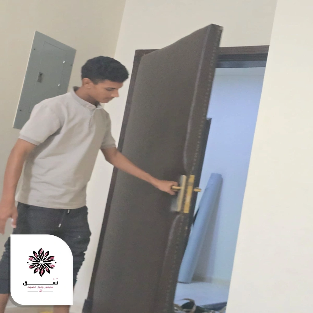 باب شقة عازل للصوت في حي بدر